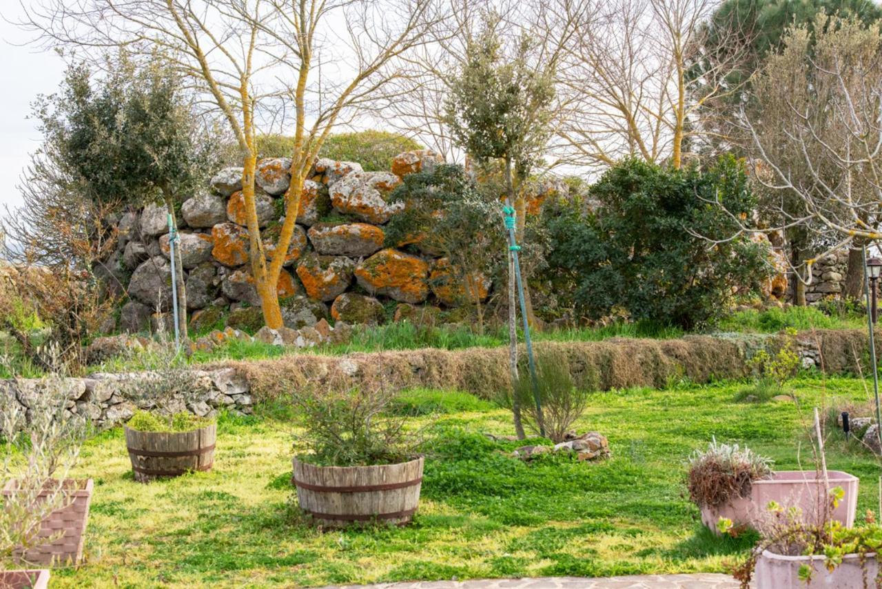 Agriturismo Nuragh'Elighe Sindia エクステリア 写真