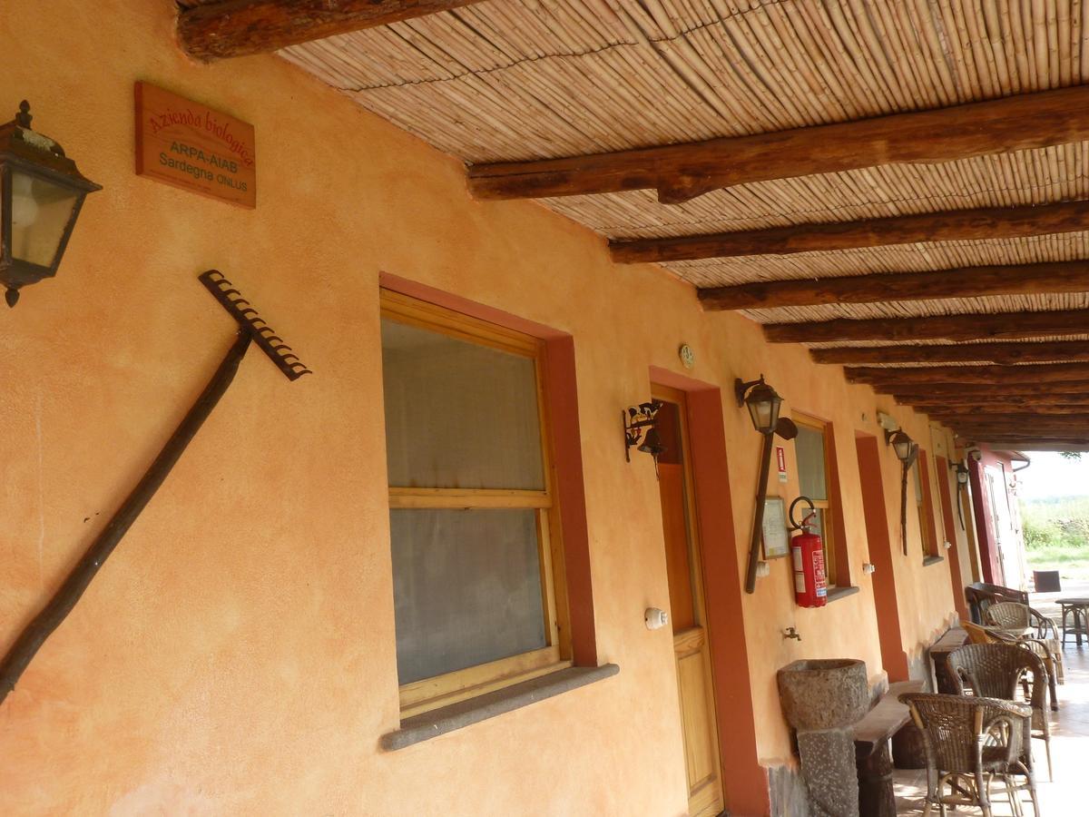 Agriturismo Nuragh'Elighe Sindia エクステリア 写真